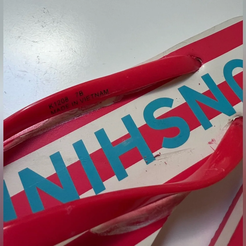 Kate Spade Hello Sunshine Red and White Flip‎ Flops (see description)